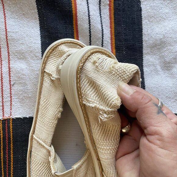 Toms Parker Slip On Boat Shoe Sneakers. Natural Color. Distressed. Size 7.5. - Picture 8 of 14